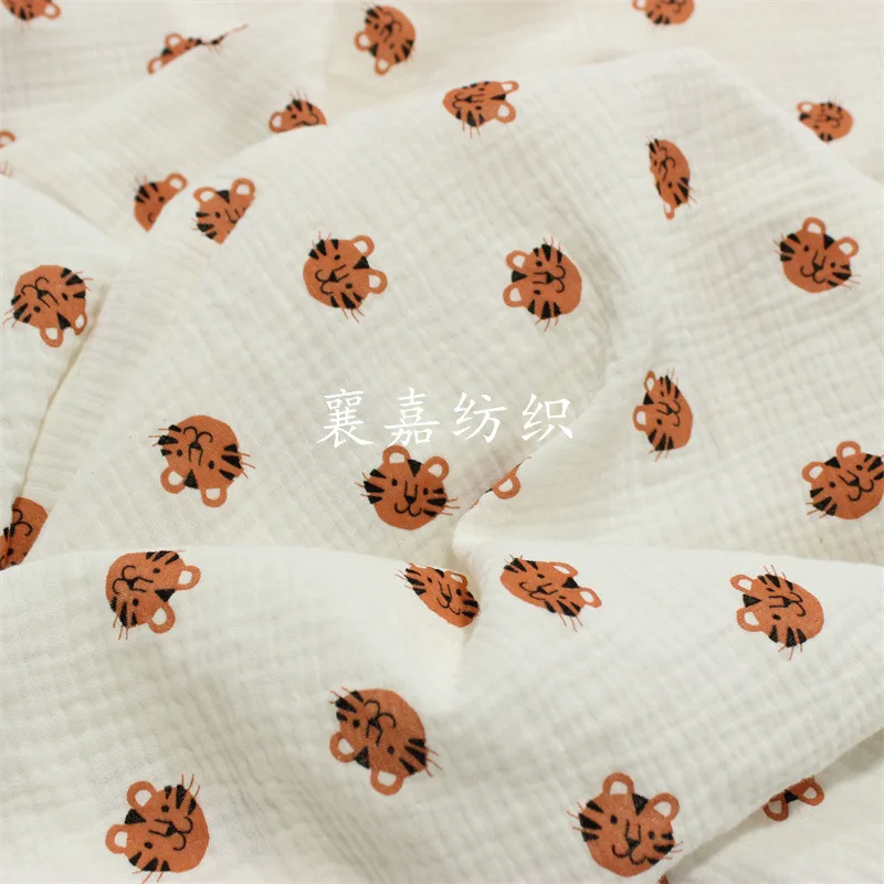 10Mx135cm Double-layer Gauze Crepe Cartoon Tiger Printed Fabric for Baby and Children's Clothing Bib Cover Fabric Customization
10Mx135cm Double-layer Gauze Crepe Cartoon Tiger Printed Fabric for Baby and Children's Clothing Bib Cover Fabric Customization