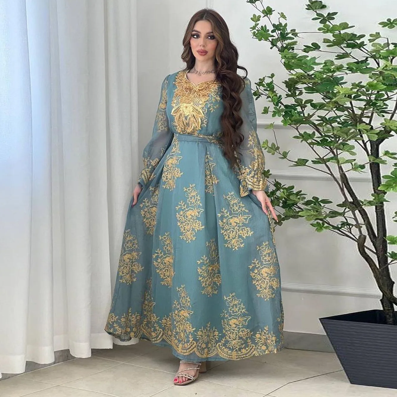 Arab Dubai Embroidery Applique Moroccan Kaftan Corban Eid Al Adha 2023 New Muslim Party Dinner Robe Women Abaya Dress
Arab Dubai Embroidery Applique Moroccan Kaftan Corban Eid Al Adha 2023 New Muslim Party Dinner Robe Women Abaya Dress