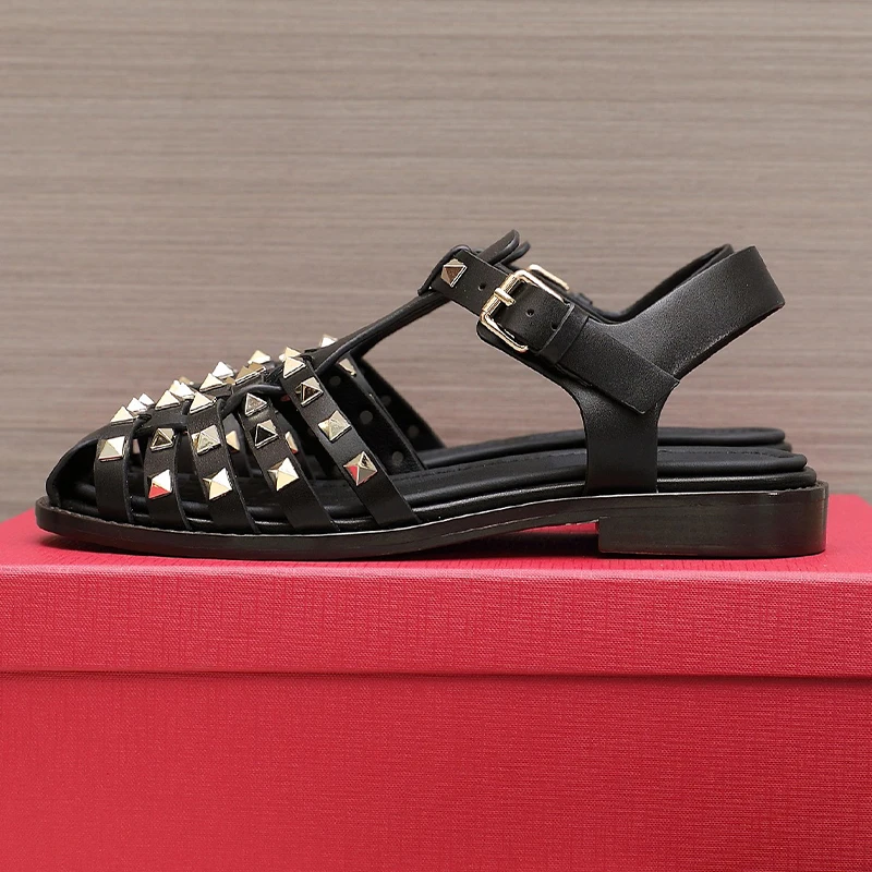 Women Sandal Summer 2023 New Genuine Leather Upper Metal Rivet Decor Toe Wrapping Female Shoes Fashion Retro Fairy Shoes 35-40
Women Sandal Summer 2023 New Genuine Leather Upper Metal Rivet Decor Toe Wrapping Female Shoes Fashion Retro Fairy Shoes 35-40