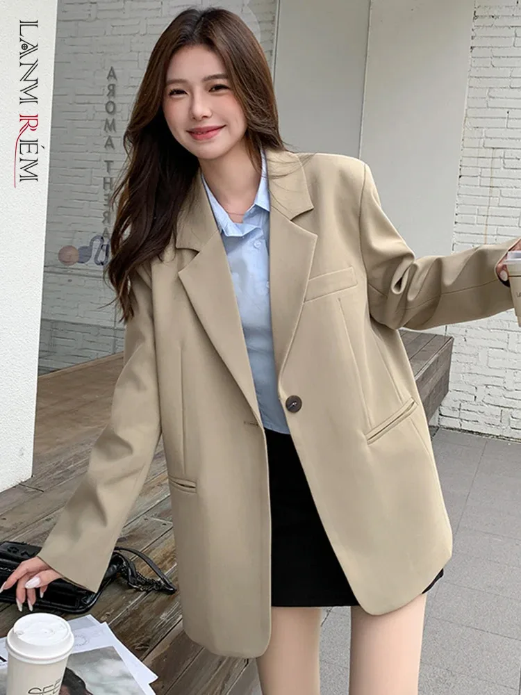 LANMREM 2024 Spring Blazer Women Korean Style Notched Collar Single Button Solid Color Coat Fashion Clothing 2DA4213
LANMREM 2024 Spring Blazer Women Korean Style Notched Collar Single Button Solid Color Coat Fashion Clothing 2DA4213