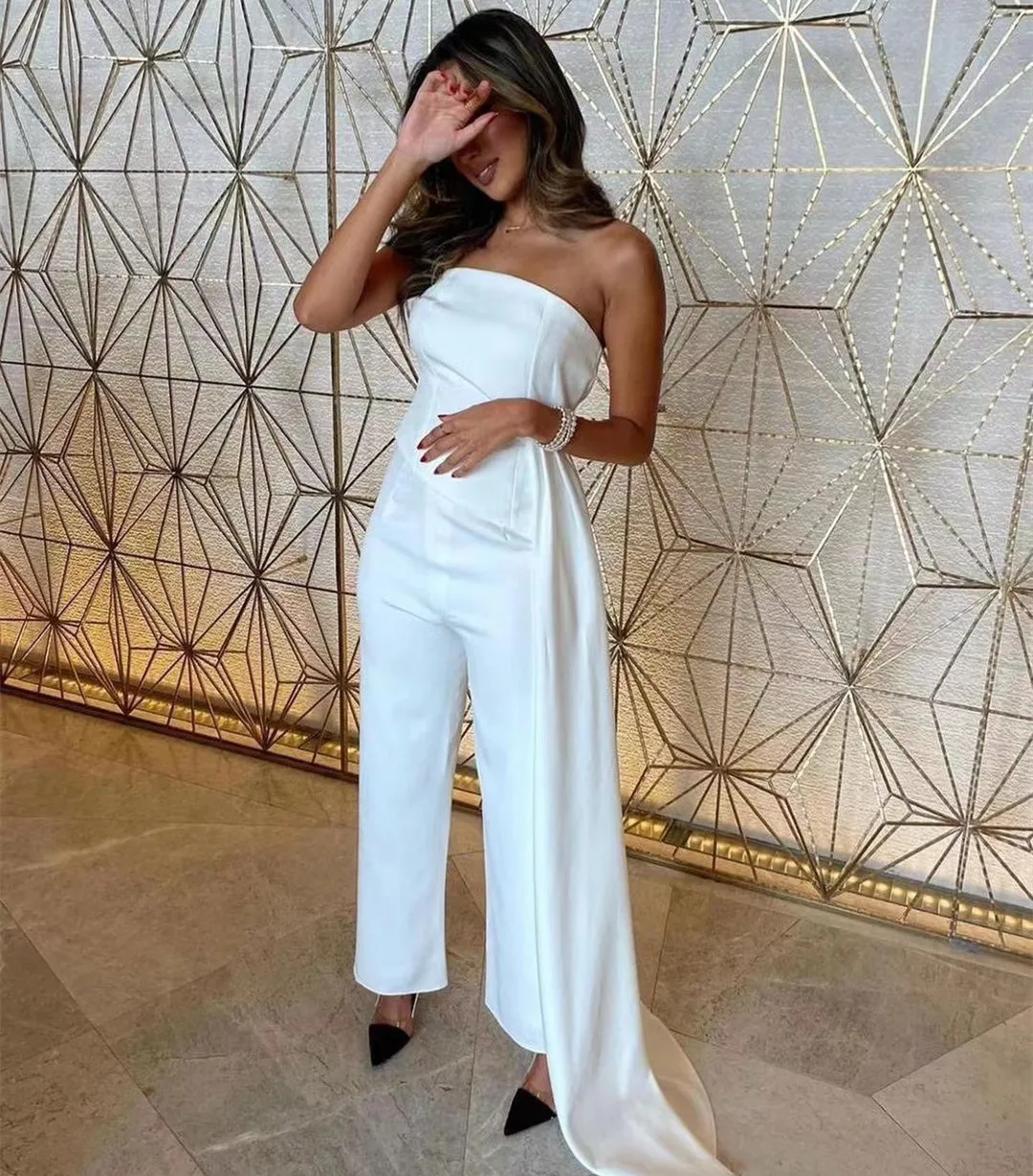 Women Wear Strapless Jumpsuits Prom Dresses with Flutters Long Pant Suits Special Occasion Evening Party Formal Gowns
Women Wear Strapless Jumpsuits Prom Dresses with Flutters Long Pant Suits Special Occasion Evening Party Formal Gowns