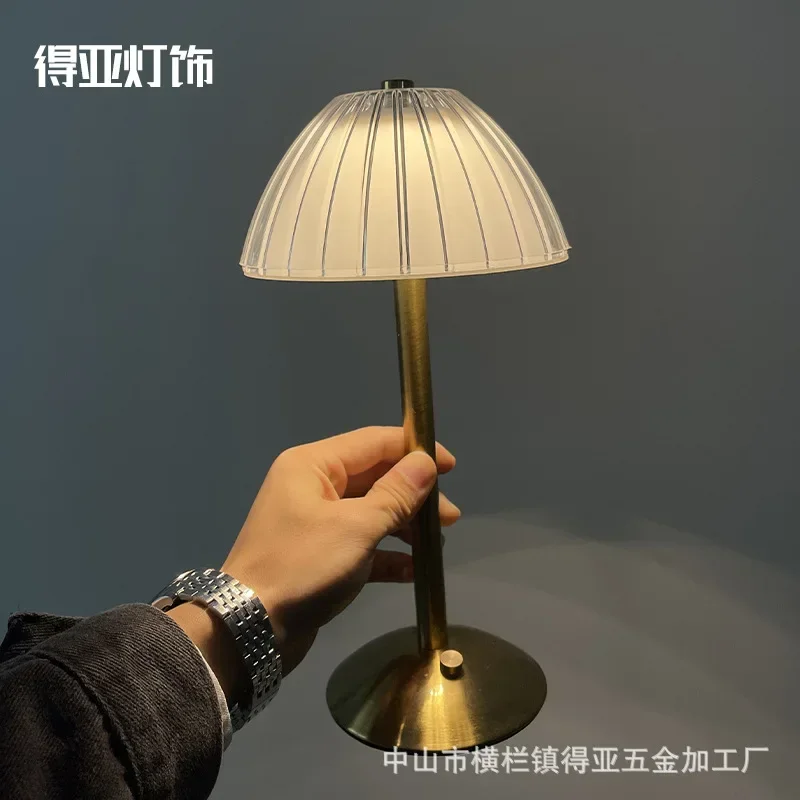 Creative Retro Led Bar Table Lamp USB Charging Restaurant Outdoor Table Lamp Coffee Shop Bar Touch Night Light
Creative Retro Led Bar Table Lamp USB Charging Restaurant Outdoor Table Lamp Coffee Shop Bar Touch Night Light