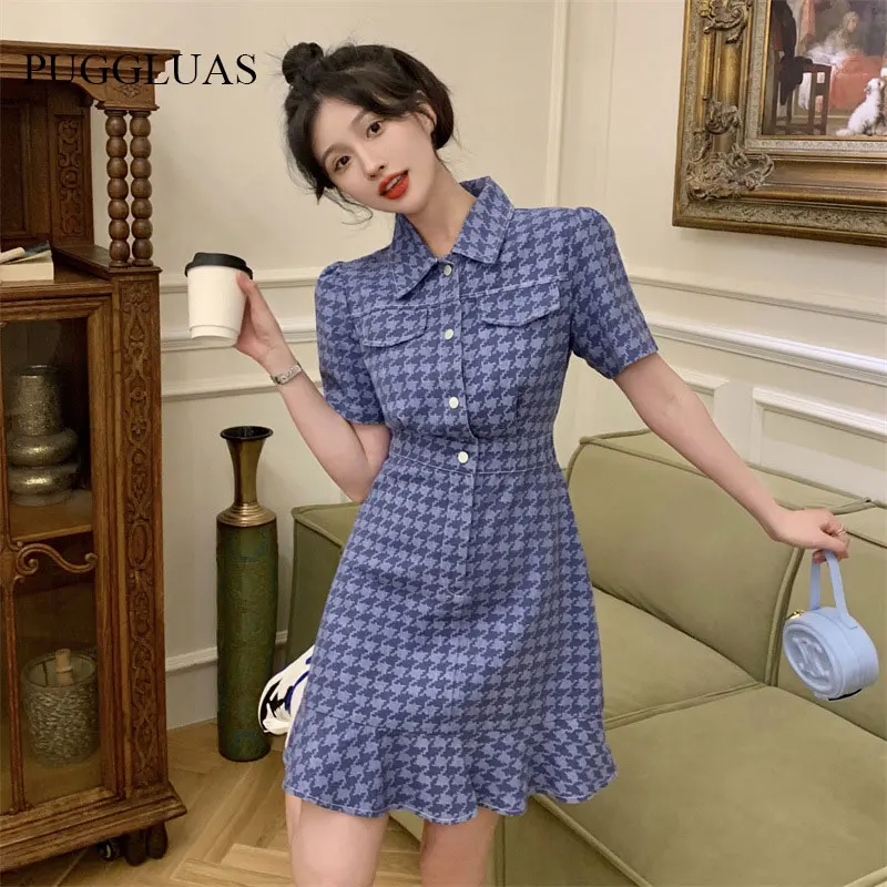 2022 Elegant Houndstooth Women Dresses Vintage Polo Neck Short Sleeve Midi Dress Female Single Breasted Sweet Mini Vestidos New
2022 Elegant Houndstooth Women Dresses Vintage Polo Neck Short Sleeve Midi Dress Female Single Breasted Sweet Mini Vestidos New