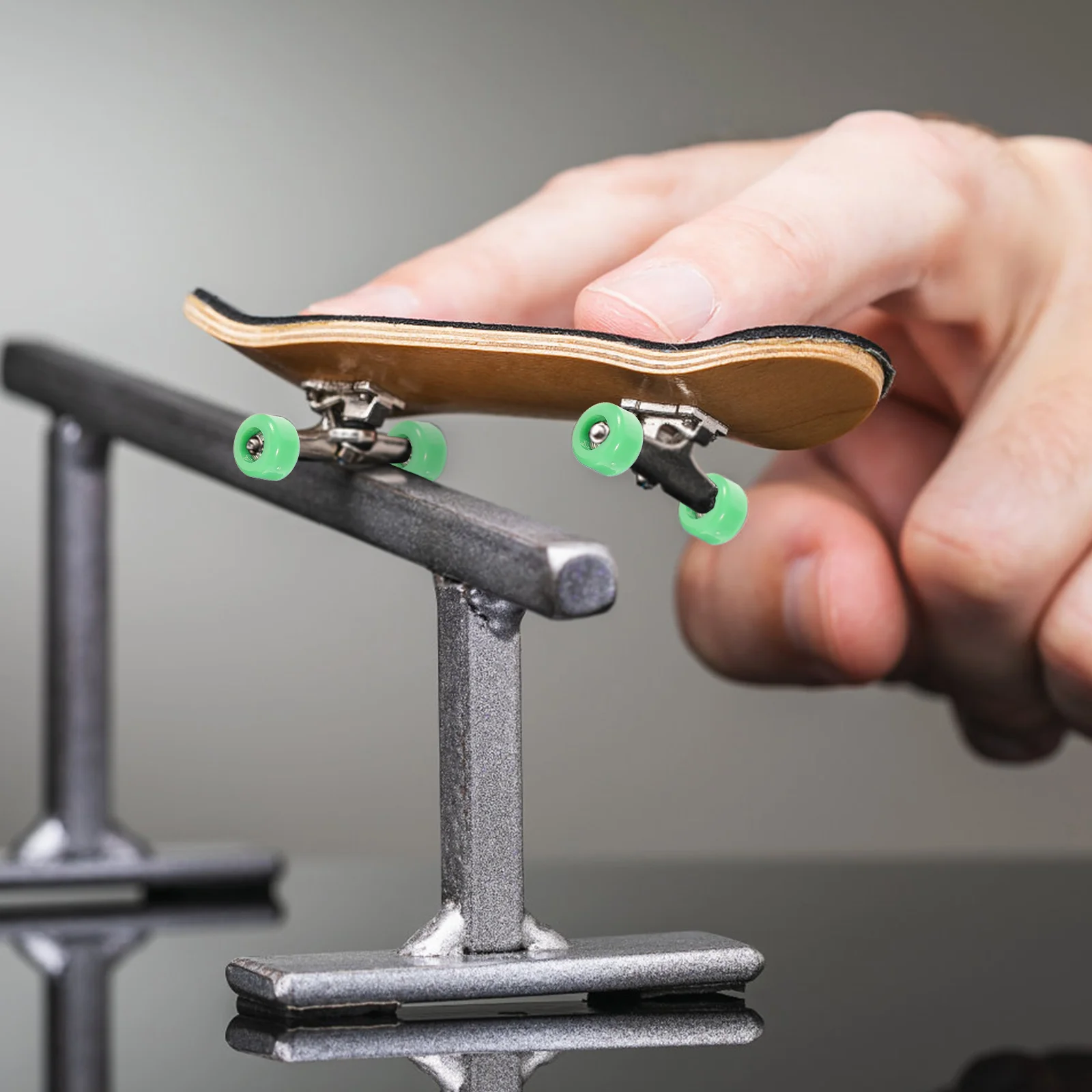 4 Pcs Bearings Roller Model Toy Toys Small Skate Fingertip Movement Educational Casual
4 Pcs Bearings Roller Model Toy Toys Small Skate Fingertip Movement Educational Casual