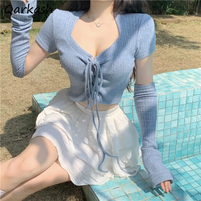 T-shirts Women Knitted V-neck Slim Hotsweet Cropped Tops Lace-up Korean Fashion Solid Y2k Clothes High Street All-match Hipster
T-shirts Women Knitted V-neck Slim Hotsweet Cropped Tops Lace-up Korean Fashion Solid Y2k Clothes High Street All-match Hipster