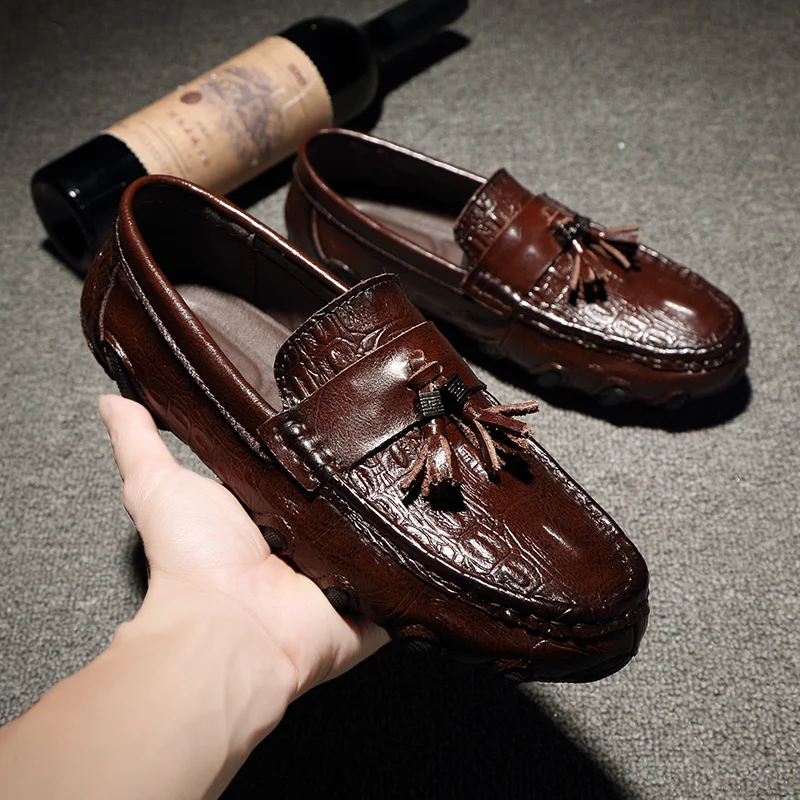 

British Style Genuine Leather Men Loafers Shoes Quality Casual Shoes Slip on Flats Fashion Moccasins Leisure Walk Driving Shoes
