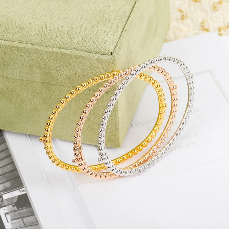 2022 Hot Brand Pure 925 Sterling Silver Jewelry Luxury Brand Rose Gold Beads Bangle Wedding Jewelry Around Classic Bangle
2022 Hot Brand Pure 925 Sterling Silver Jewelry Luxury Brand Rose Gold Beads Bangle Wedding Jewelry Around Classic Bangle