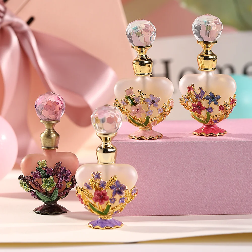 Vintage Perfume Refill Bottle 5ml Arab Dubai Style Handmade Flower Parfume Refillable Mini Empty Dropper Essential Oil Bottle
Vintage Perfume Refill Bottle 5ml Arab Dubai Style Handmade Flower Parfume Refillable Mini Empty Dropper Essential Oil Bottle