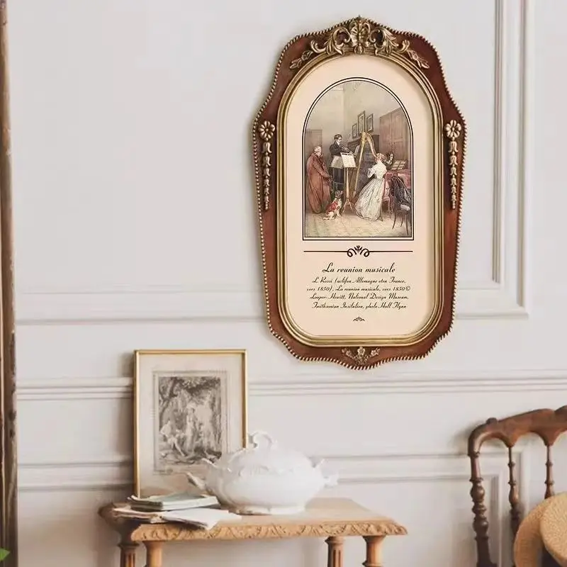 European style retro living room decoration painting, niche classical carved painting frame, living room hanging painting
European style retro living room decoration painting, niche classical carved painting frame, living room hanging painting