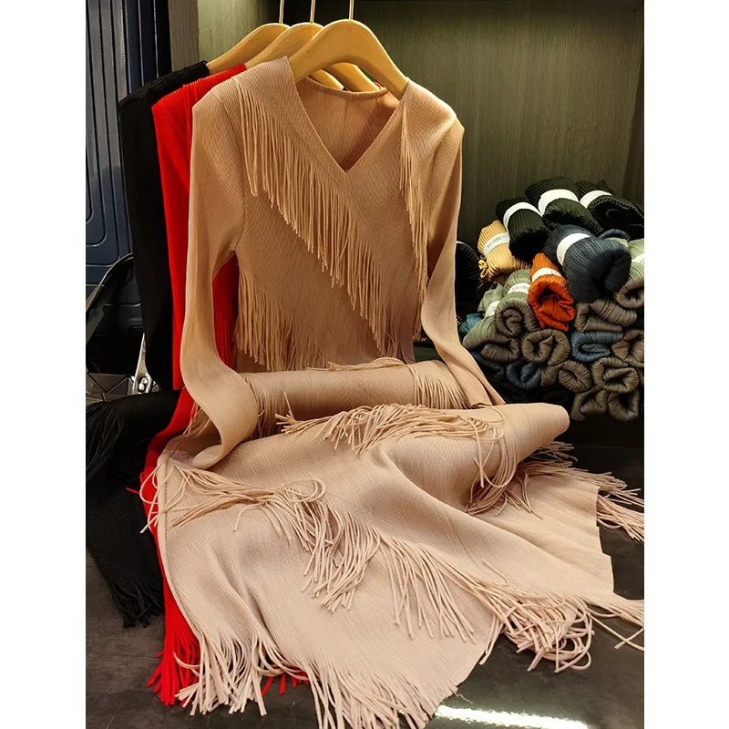 Miyake Pleated Summer and Fall New Design Tassel Splicing Pleated Dress Plus Size Niche Irregular Mid-length Dresses for Women
Miyake Pleated Summer and Fall New Design Tassel Splicing Pleated Dress Plus Size Niche Irregular Mid-length Dresses for Women