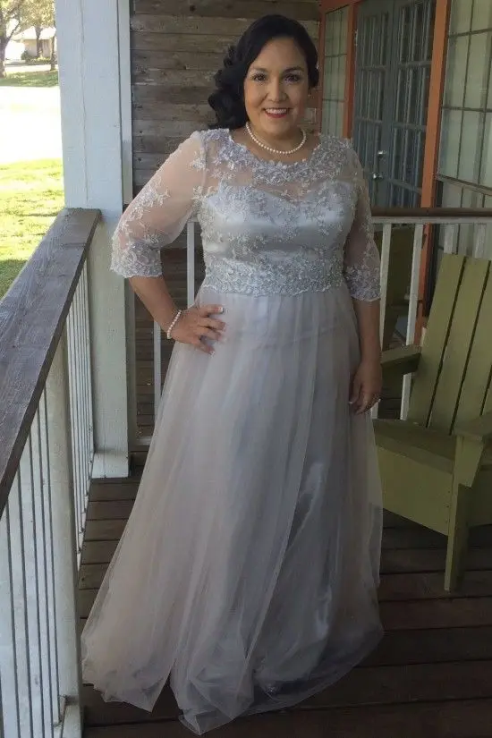 Charming Mother of the Bride Dress Grey Delicate Lace Bodice and Flowing Tulle Skirt Ideal for Memorable Wedding Celebrations
Charming Mother of the Bride Dress Grey Delicate Lace Bodice and Flowing Tulle Skirt Ideal for Memorable Wedding Celebrations