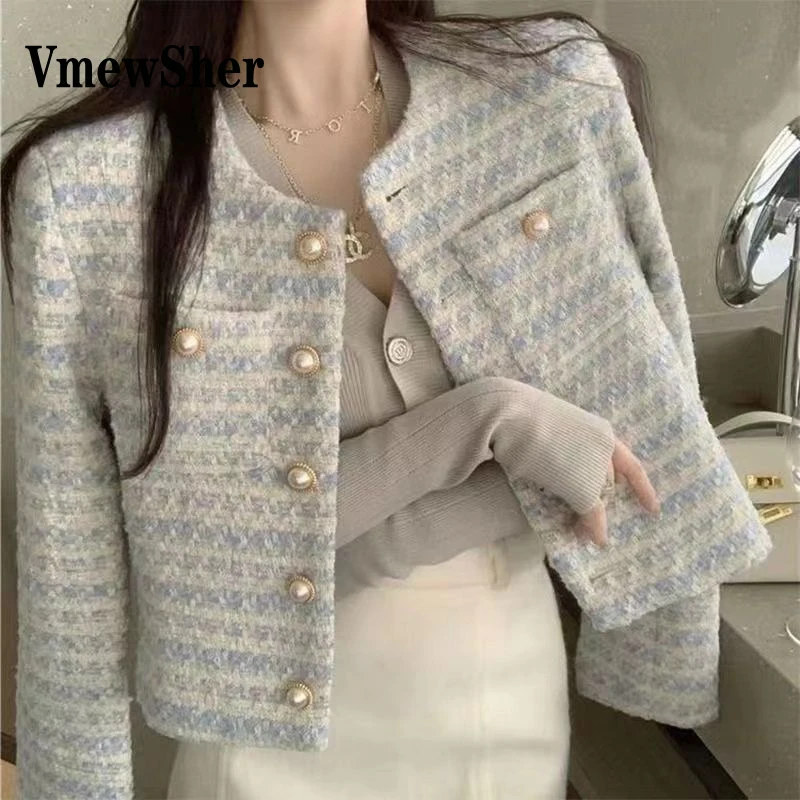 VmewSher Pearl Button Elegant Woolen Coat Women Spring Autumn 2023 New Short Style O Neck Outwear Long Sleeve Chic Tweed Top
VmewSher Pearl Button Elegant Woolen Coat Women Spring Autumn 2023 New Short Style O Neck Outwear Long Sleeve Chic Tweed Top