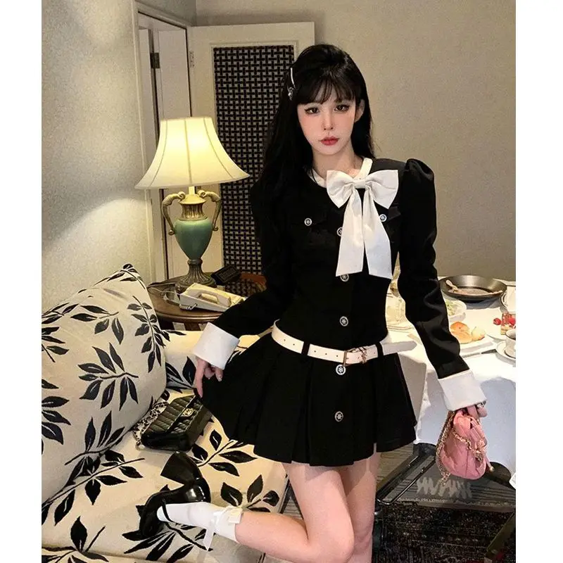 College Style Suit Dress Women Autumn Vintage Gentle Waisted Bowknot Skinny A-line Short Skirt Little Black Dress Women Clothing
College Style Suit Dress Women Autumn Vintage Gentle Waisted Bowknot Skinny A-line Short Skirt Little Black Dress Women Clothing