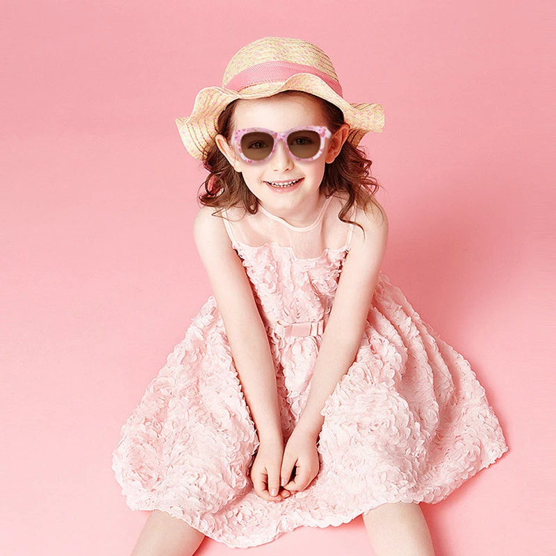 Kenbo Fashion Heart Kids Sunglasses Children Retro Cute Pink Cartoon Sun Glasses Frame Girls Baby Sunglasses UV400 Eyewear
Kenbo Fashion Heart Kids Sunglasses Children Retro Cute Pink Cartoon Sun Glasses Frame Girls Baby Sunglasses UV400 Eyewear