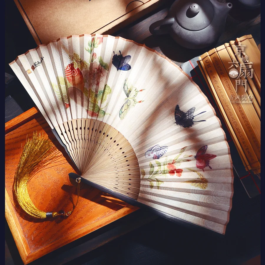Chinese Style Retro Style 6-Inch Small Female Fan Folding Fan Hanfu Fan Summer Portable with Small Fan Gift Fan Dance Fan
Chinese Style Retro Style 6-Inch Small Female Fan Folding Fan Hanfu Fan Summer Portable with Small Fan Gift Fan Dance Fan
