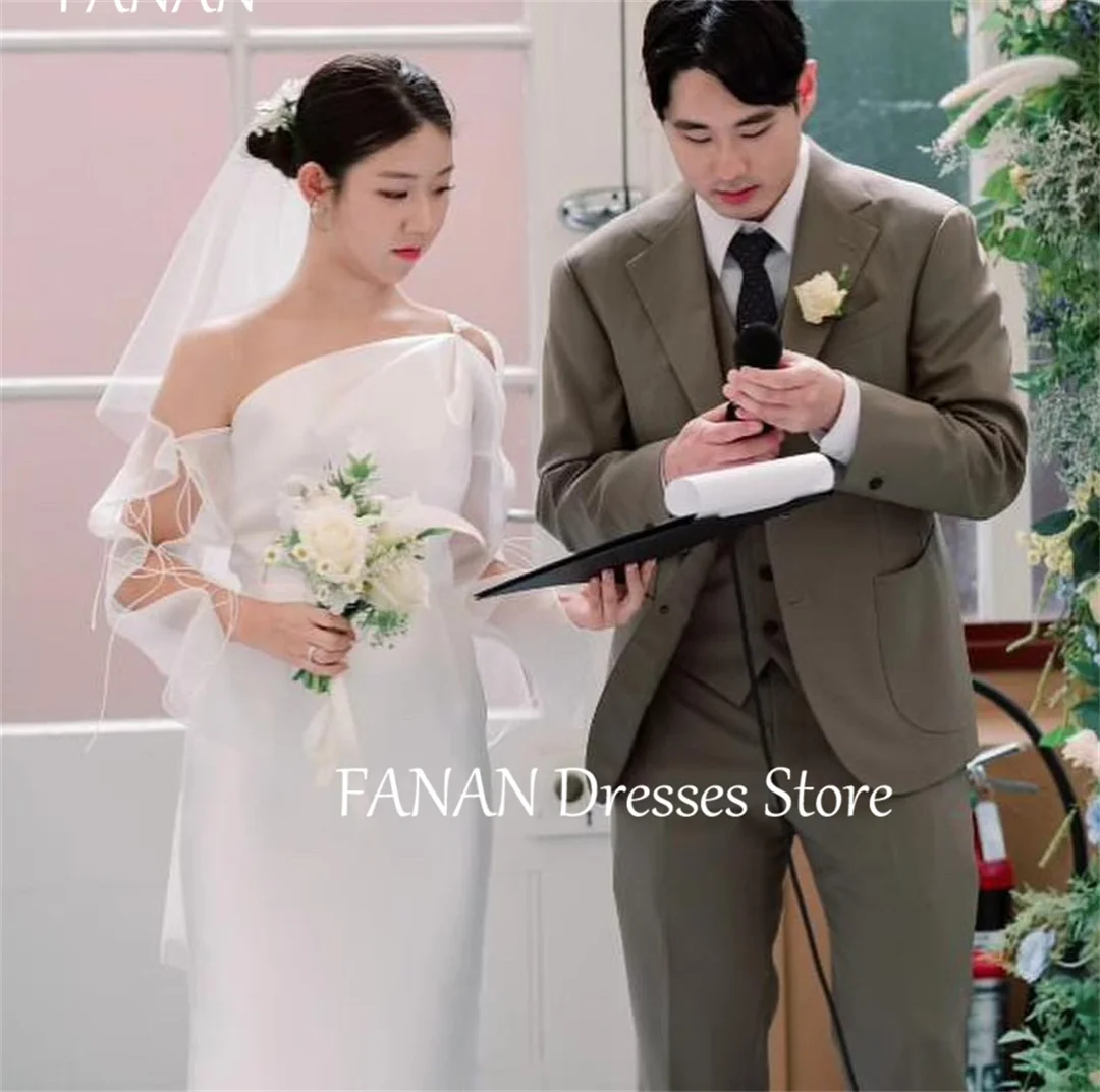 FANAN Korea Elegant Ivory Off the Shoulder Wedding Dresses 웨딩드레스 Satin Simple Long Sleeves Custom Made Bride Gowns Plus Size
FANAN Korea Elegant Ivory Off the Shoulder Wedding Dresses 웨딩드레스 Satin Simple Long Sleeves Custom Made Bride Gowns Plus Size