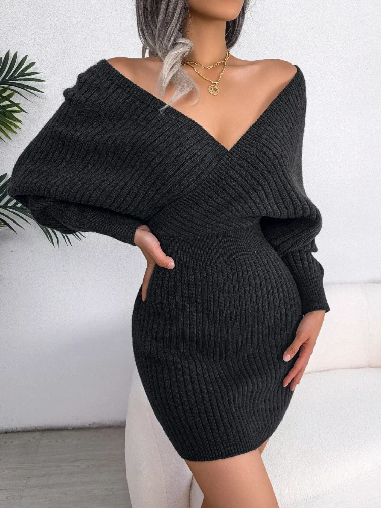 New in Autumn Winter Sweater Dress Sexy Fashion V-neck Bat-wing Sleeve High Waist Knitted Pack Hip Street-wear Party Warm Dress
New in Autumn Winter Sweater Dress Sexy Fashion V-neck Bat-wing Sleeve High Waist Knitted Pack Hip Street-wear Party Warm Dress