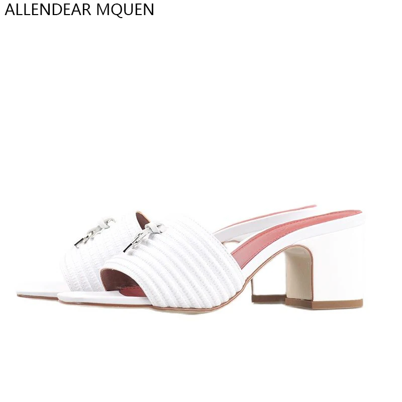 LP women's slippers 23 new summer leather all-match high heels slippers Flat Muller shoes fringed pendant sandals
LP women's slippers 23 new summer leather all-match high heels slippers Flat Muller shoes fringed pendant sandals