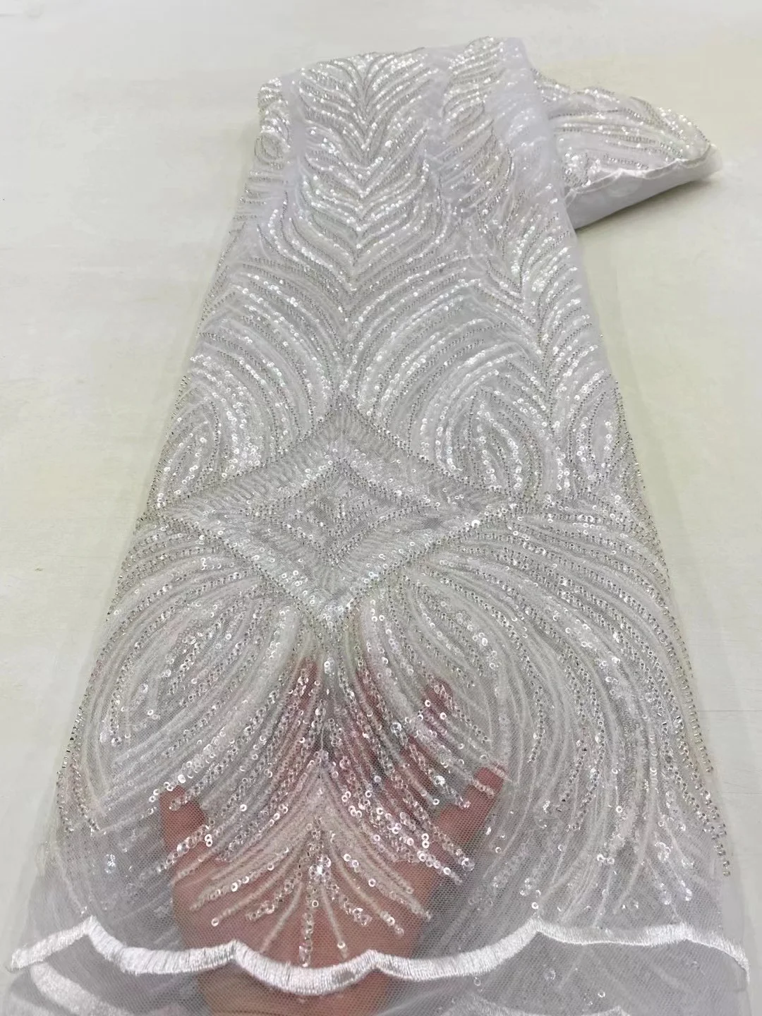 Luxury Elegant Handmade Embroidery Sequence Beaded Lace High Quality Africa French Tulle Sequins Lace Fabric For Party PL066-3
Luxury Elegant Handmade Embroidery Sequence Beaded Lace High Quality Africa French Tulle Sequins Lace Fabric For Party PL066-3