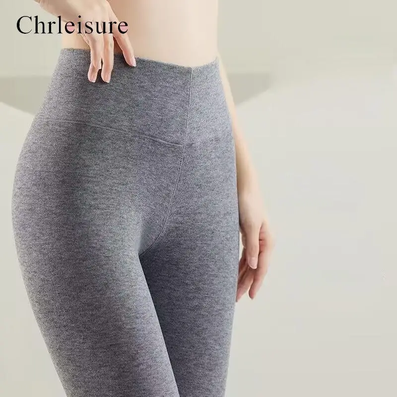 CHRLEISURE Push Up High Waist Elastic Pants Women Thick Solid Color Pants Velvet Fleece Pants Winter Warm Leggings for Women
CHRLEISURE Push Up High Waist Elastic Pants Women Thick Solid Color Pants Velvet Fleece Pants Winter Warm Leggings for Women