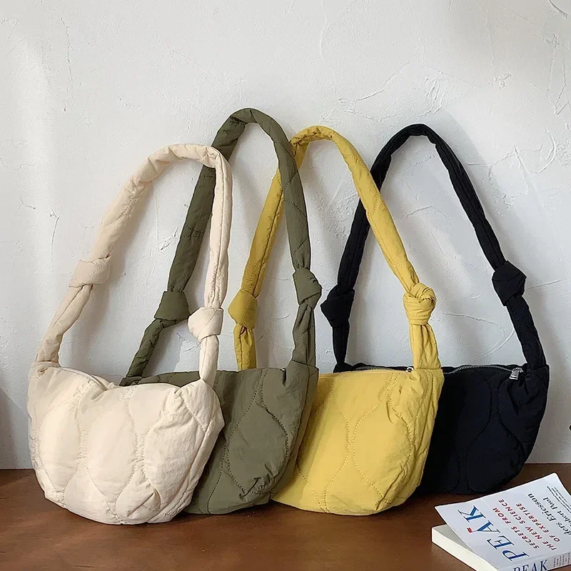 

2023 New Vintage Pleated Women Bag Autumn Winter Fashion Armpit Crossbody Bag Foreign Casual Nylon Dumplings Bag Tide