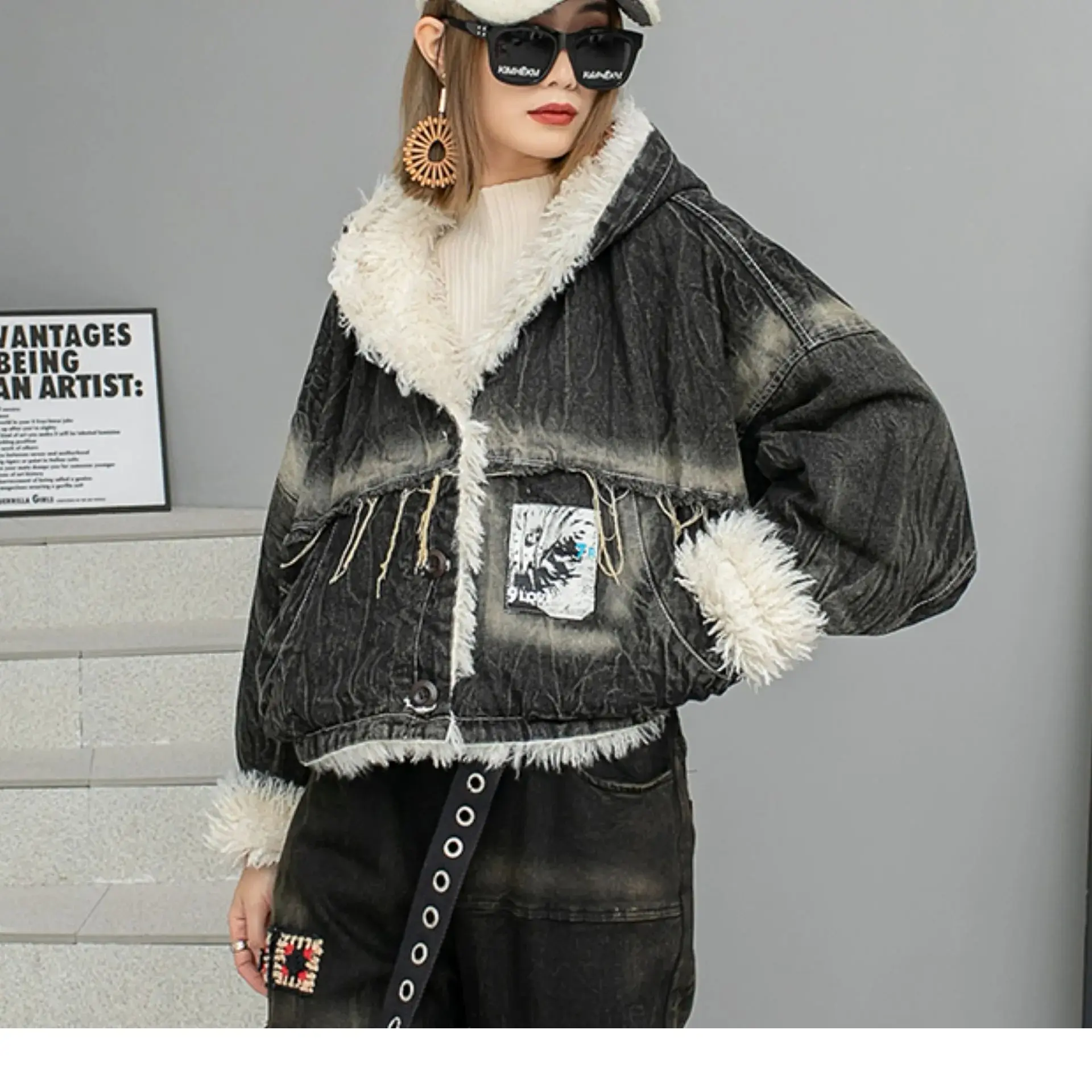 Denim Thick Lamb Fleece Jacket Women Winter New Personality Loose Batwing Sleeve Hooded Cotton-padded Clothes
Denim Thick Lamb Fleece Jacket Women Winter New Personality Loose Batwing Sleeve Hooded Cotton-padded Clothes