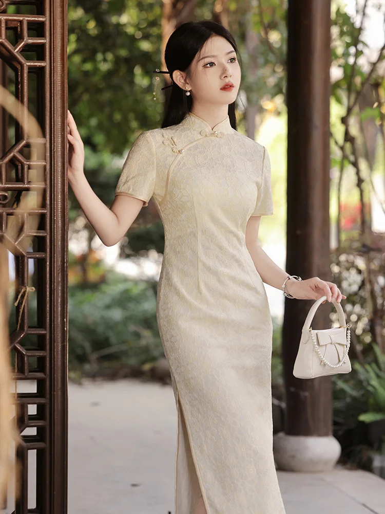 

Women Cheongsam Vintage Plus Size Chinese Traditional Short Sleeve Dresses Lace Design Long Dress Qipao S To XXXL