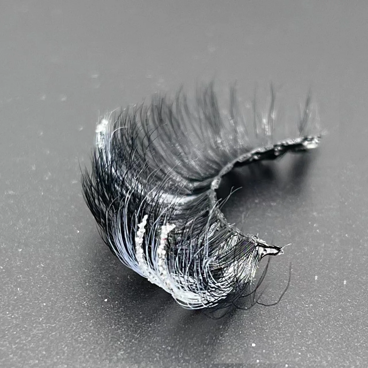 Hbzgtlad Colored Lashes Glitter Mink 15mm -20mm Fluffy Color Streaks Cosplay Makeup Beauty Eyelashes 96 Hbzgtlad Colored Lashes Glitter Mink 15mm -20mm Fluffy Color Streaks Cosplay Makeup Beauty Eyelashes -Zentai shop online S57d7160e5ca149b4a3b9e432aaa84b47j.jpg