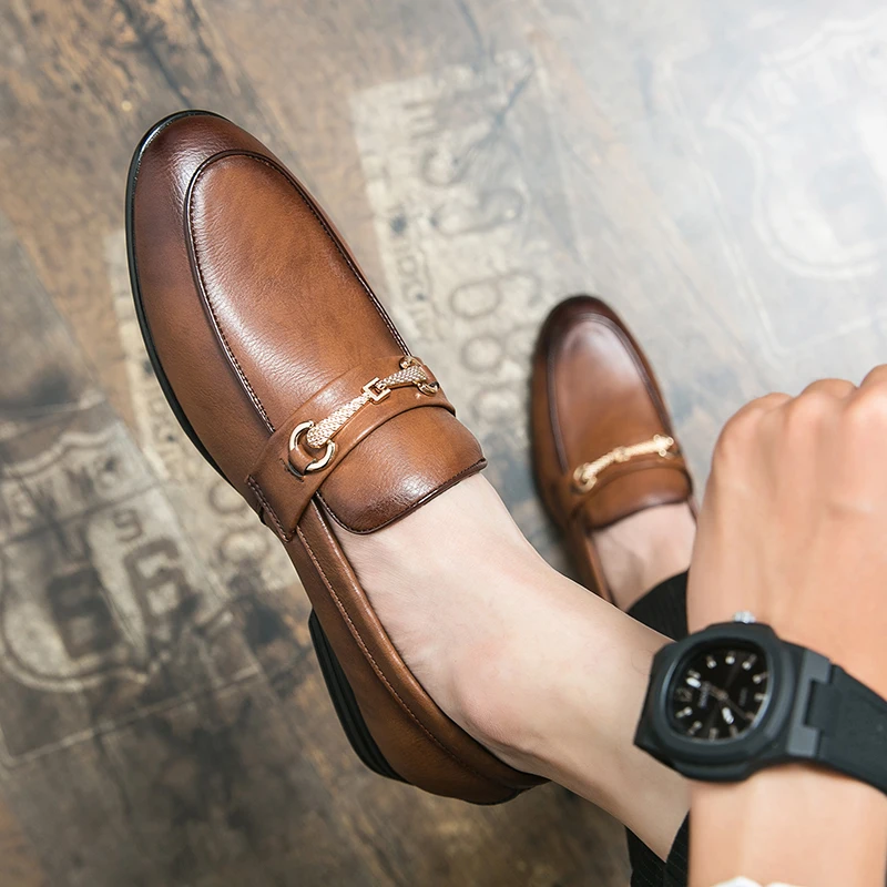 Luxury Light Leather Shoes for Men Pointed Head Loafers Man Chaussures Homme Slip on Male Driving Shoes Soft Dress Shoes Men
Luxury Light Leather Shoes for Men Pointed Head Loafers Man Chaussures Homme Slip on Male Driving Shoes Soft Dress Shoes Men