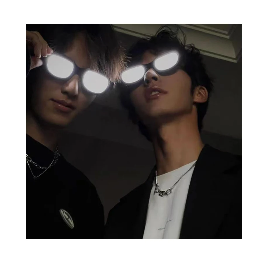 New LED light-emitting glasses Conan with the same type of light-emitting glasses personality quirky prom performance glasses
New LED light-emitting glasses Conan with the same type of light-emitting glasses personality quirky prom performance glasses