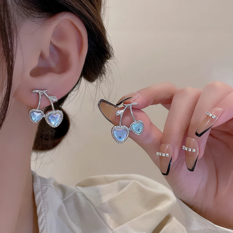 Модные серьги-гвоздики с лунным камнем в форме сердца для женщин, ювелирные изделия, аксессуары в подарок
Модные серьги-гвоздики с лунным камнем в форме сердца для женщин, ювелирные изделия, аксессуары в подарок