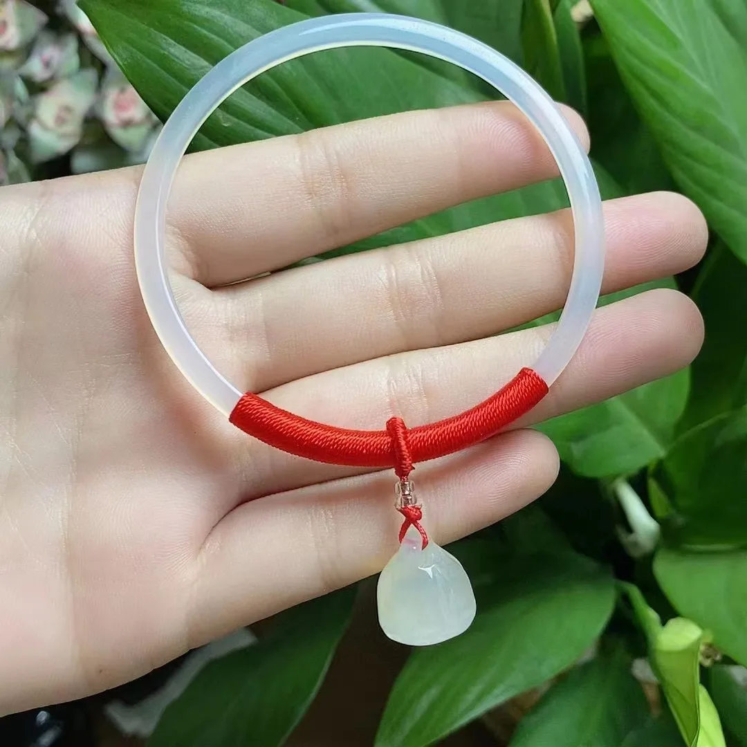 Natural 100% real chalcedony agate jade bangle round bar jadeite bangle white lotus jade for woman temperament gift bracelets
Natural 100% real chalcedony agate jade bangle round bar jadeite bangle white lotus jade for woman temperament gift bracelets
