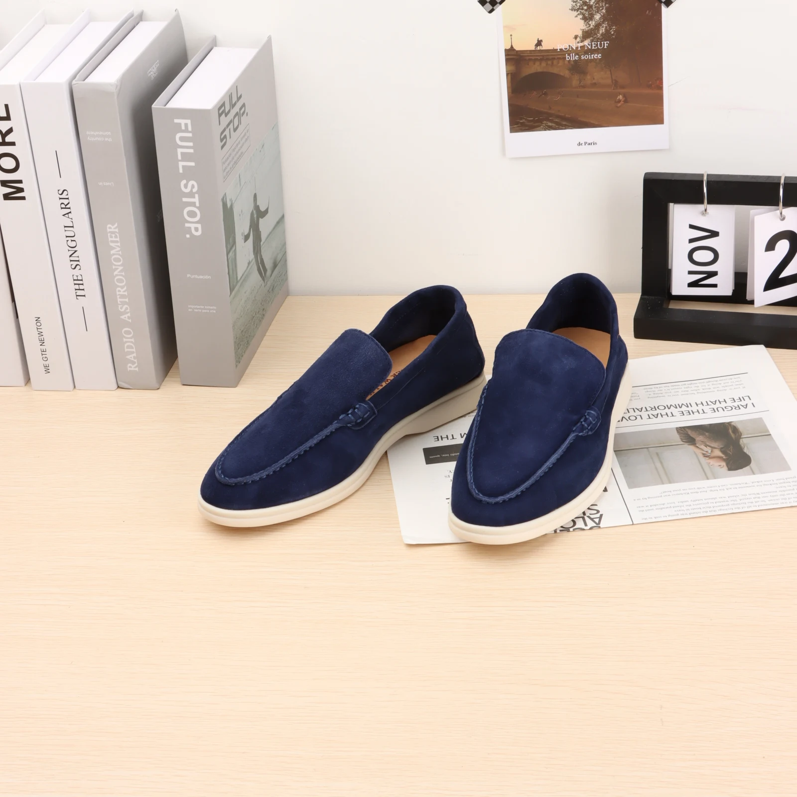 LP Women's Casual Shoes Flat Leather Comfortable Fashion Loafers Italian Luxury Brand Designer Men's Trend Sneakers 2023
LP Women's Casual Shoes Flat Leather Comfortable Fashion Loafers Italian Luxury Brand Designer Men's Trend Sneakers 2023