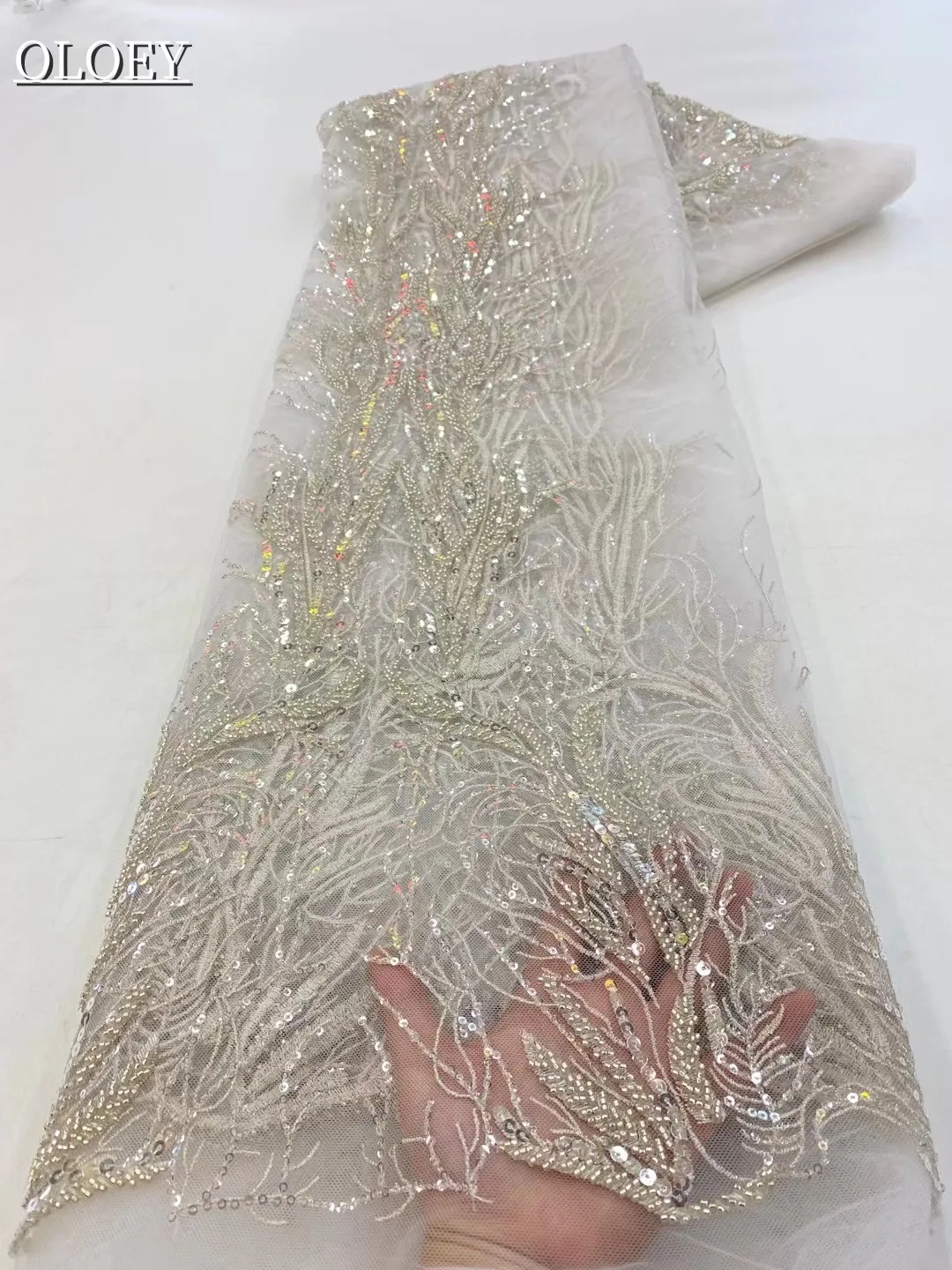 High-End High Quality French Embroidery Heavy Groom Lace Fabric African Nigerian With Sequins Fabric For Wedding Dress XZX8754
High-End High Quality French Embroidery Heavy Groom Lace Fabric African Nigerian With Sequins Fabric For Wedding Dress XZX8754