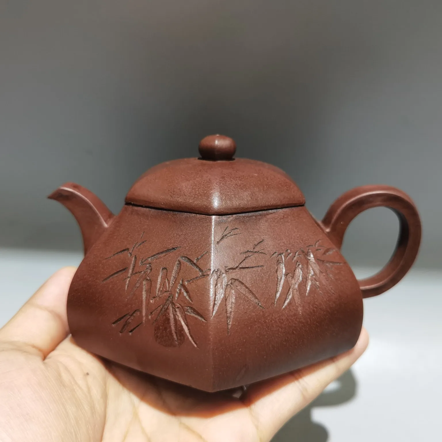 

6"Chinese Yixing Purple Clay Pot Bamboo leaf hexagonal pot Kettle Teapot Flagon Gather fortune Ornaments Town house