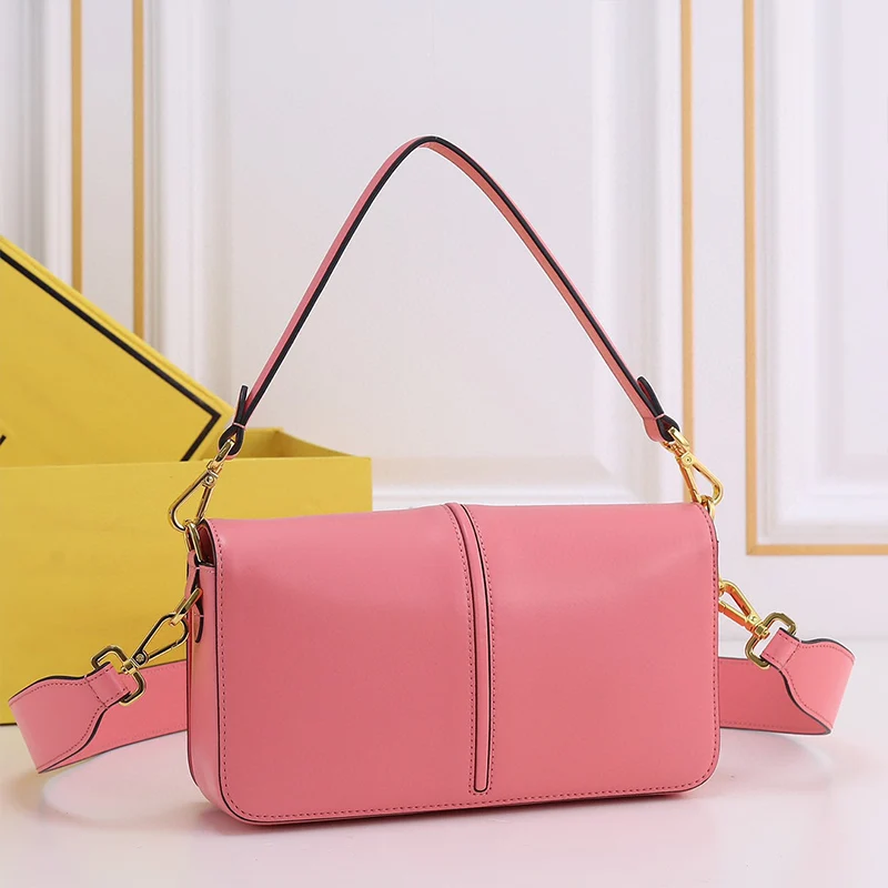 High-quality solid color cowhide handbag trend niche western style bag fashion texture shoulder crossbody bag.
High-quality solid color cowhide handbag trend niche western style bag fashion texture shoulder crossbody bag.