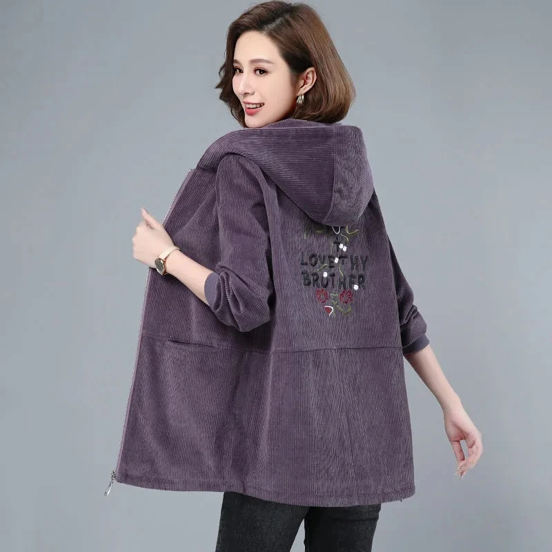 Hooded Corduroy Trench Coat for Women 2023 Spring Autumn New Letter Embroidery Casual loose Ladies Mid-length Windbreaker Tops
Hooded Corduroy Trench Coat for Women 2023 Spring Autumn New Letter Embroidery Casual loose Ladies Mid-length Windbreaker Tops