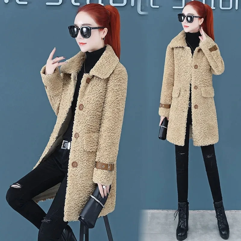 Imitation Lamb Wool Coat Womens 2022 Spring New Korean All-match Jacket Women Large Size Loose Thin Fur All-in-one Woolen Coats
Imitation Lamb Wool Coat Womens 2022 Spring New Korean All-match Jacket Women Large Size Loose Thin Fur All-in-one Woolen Coats