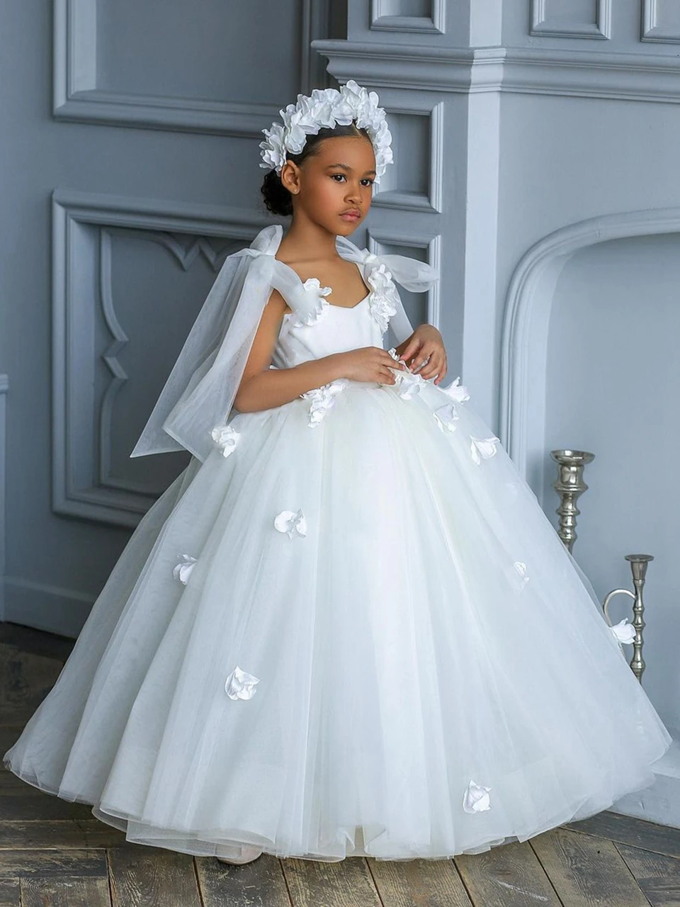 

White Bow Sleeveless Flower Girl Dresses For Weddings Elegant Tulle Appliques First Communion Dress Kids Formal Party Gown