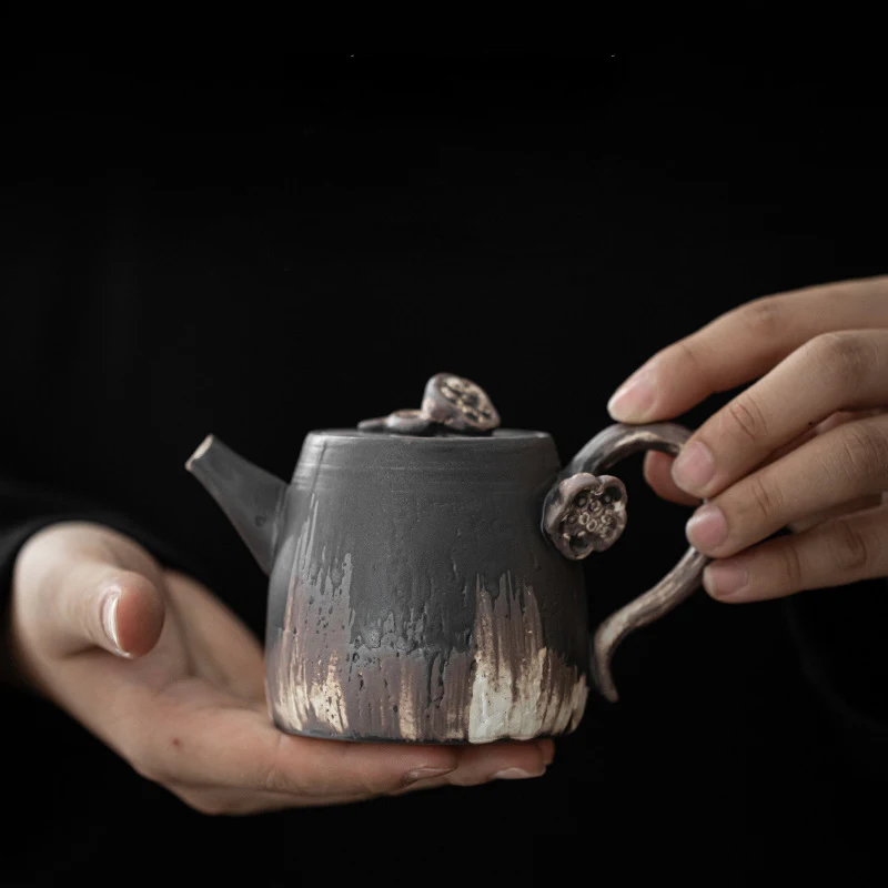 XH043 Горшок с тиснением Lotus Peng с грубой керамикой, винтажный чайный сервиз Кунг-фу, чайник ручной работы Zen, ручной горшок
XH043 Горшок с тиснением Lotus Peng с грубой керамикой, винтажный чайный сервиз Кунг-фу, чайник ручной работы Zen, ручной горшок