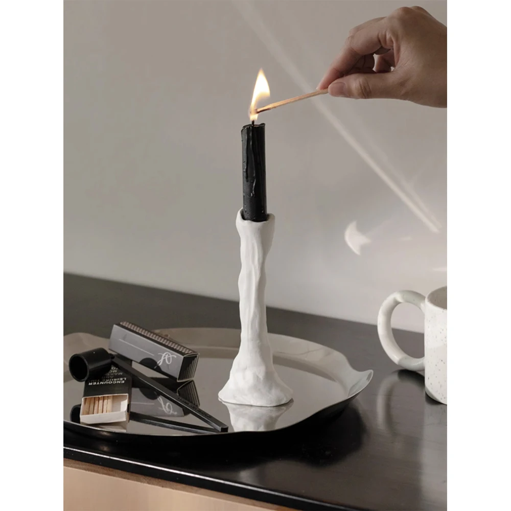 Medieval abstract candlesticks, wabi-sabi style resin ornaments, Nordic simple home decoration niche art resin candlesticks
Medieval abstract candlesticks, wabi-sabi style resin ornaments, Nordic simple home decoration niche art resin candlesticks