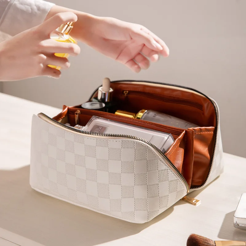 Women Cosmetic Bag Plaid Toiletries Travel Storage Bag PU Leather Portable Waterproof Organizer Makeup Bag Organizer Makeup Box
Women Cosmetic Bag Plaid Toiletries Travel Storage Bag PU Leather Portable Waterproof Organizer Makeup Bag Organizer Makeup Box