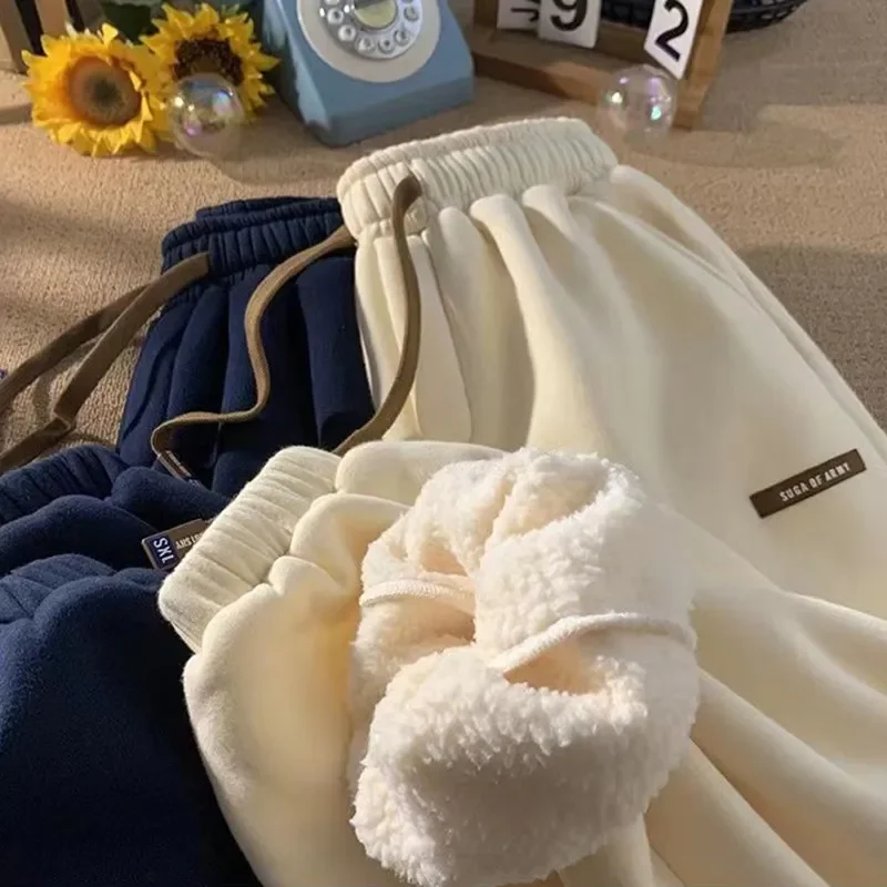 Winter Thick Plush Sport Pants Women 2023 Drawstring Elastic Waist Harem Pants Woman Keep Warm Casual Sweatpants Ladies Y2k
Winter Thick Plush Sport Pants Women 2023 Drawstring Elastic Waist Harem Pants Woman Keep Warm Casual Sweatpants Ladies Y2k