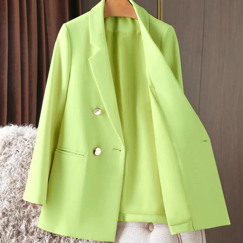 2023 Women Lapel Suit Jacket Spring And Autumn New Metal Buckle Long Sleeved Solid Color Coat Elegant Fashion Lady Casual Coats
2023 Women Lapel Suit Jacket Spring And Autumn New Metal Buckle Long Sleeved Solid Color Coat Elegant Fashion Lady Casual Coats