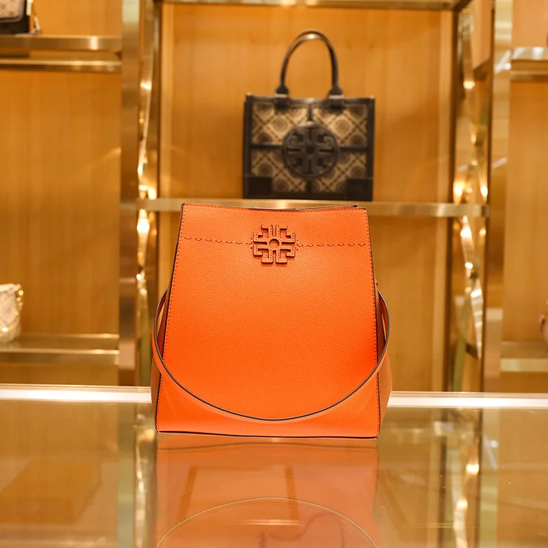 Сумка-мешок вместительная универсальная на одно плечо, 2023
Сумка-мешок вместительная универсальная на одно плечо, 2023