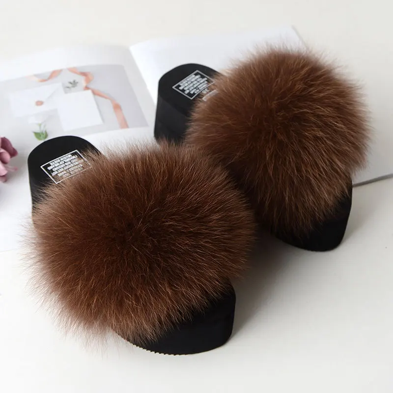 Women Fox Fur Slippers Woman Fashion Sandals Girls Casual Fur Slides 5cm Thick Sole Summer Platform Shoes Modern Slippers Wedges
Women Fox Fur Slippers Woman Fashion Sandals Girls Casual Fur Slides 5cm Thick Sole Summer Platform Shoes Modern Slippers Wedges