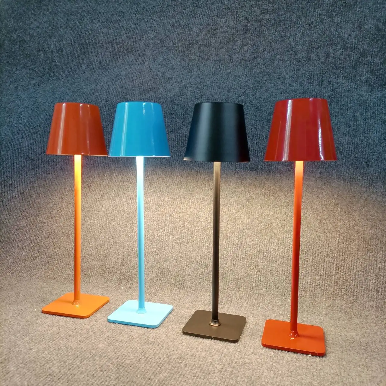 Nordic Led Desk Light Bedroom Dining room Kitchen Bar Reaturant Touch Table Light with USB Charging Table Lamp Night Lighting
Nordic Led Desk Light Bedroom Dining room Kitchen Bar Reaturant Touch Table Light with USB Charging Table Lamp Night Lighting