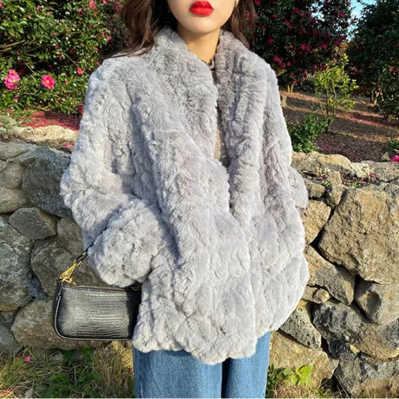 Winter 2024 New Imitation Faux Fur Rex Rabbit Fur Coat Women's Short Young Coat C669
Winter 2024 New Imitation Faux Fur Rex Rabbit Fur Coat Women's Short Young Coat C669