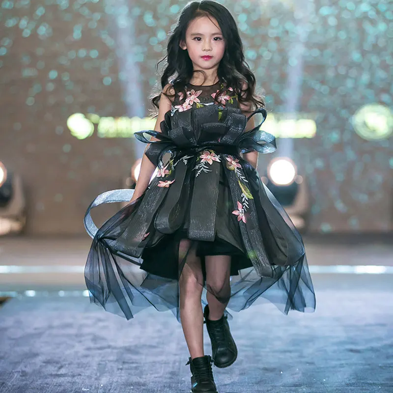 Платье с вышивкой для маленьких девочек, элегантное детское платье для дня рождения, модель принцессы, платья для выступлений 
Платье с вышивкой для маленьких девочек, элегантное детское платье для дня рождения, модель принцессы, платья для выступлений