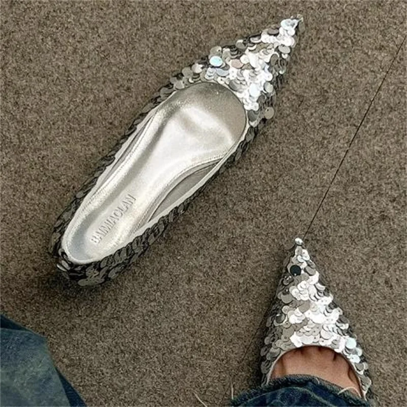 Sequins Shoes for Ladies Wedges Women Pointed Toe Chassure Femme Mid Heels Rhinestones Female Shallow Zapatos Mujer Solid Pumps
Sequins Shoes for Ladies Wedges Women Pointed Toe Chassure Femme Mid Heels Rhinestones Female Shallow Zapatos Mujer Solid Pumps